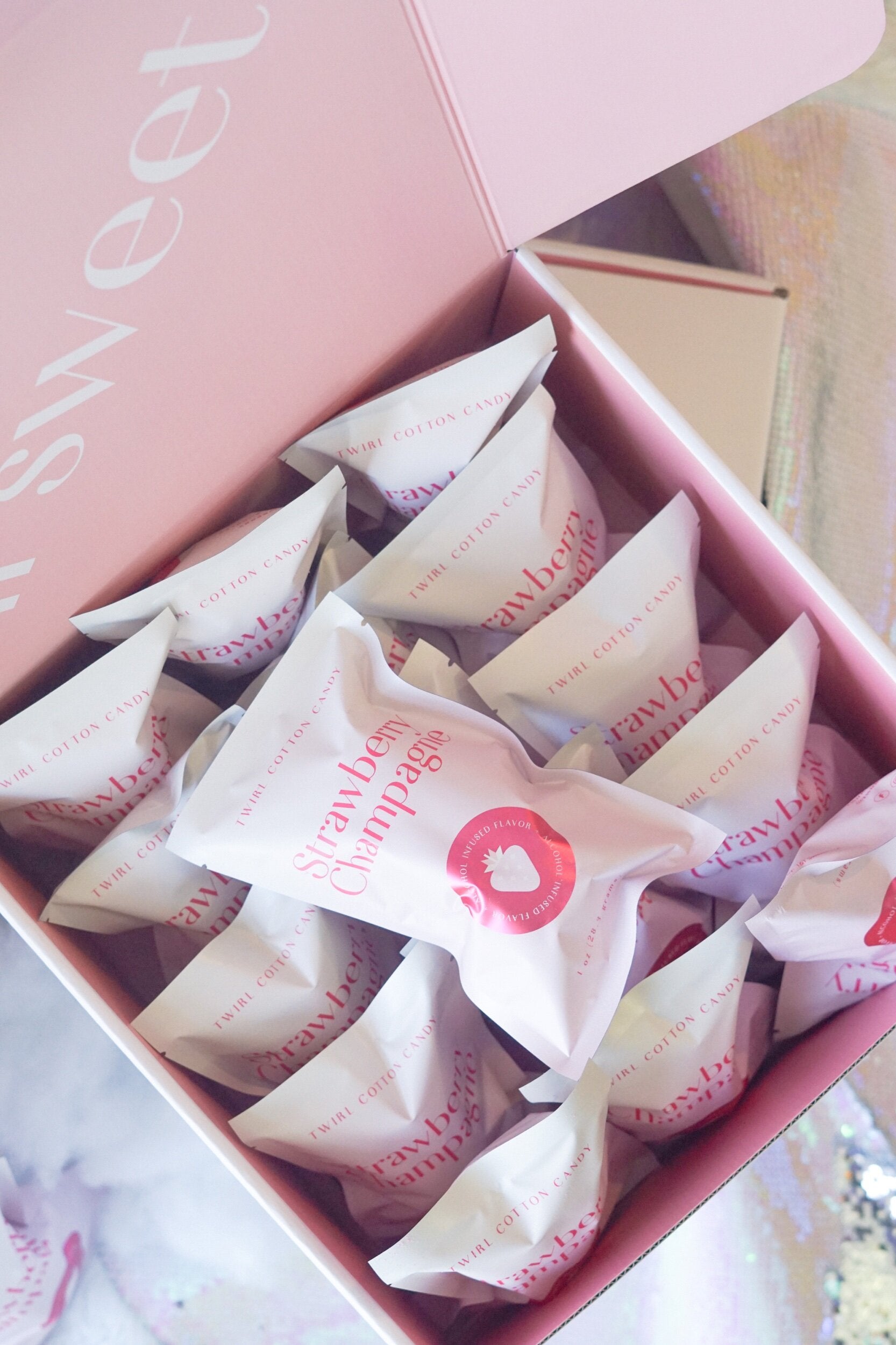 Twirl Gift Box